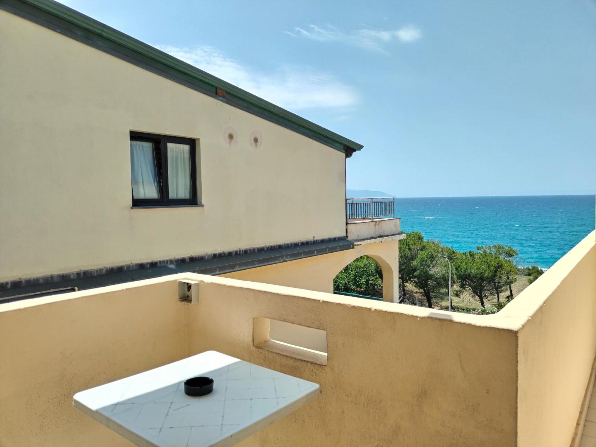 Poseidon Bay Residence Милаццо Экстерьер фото