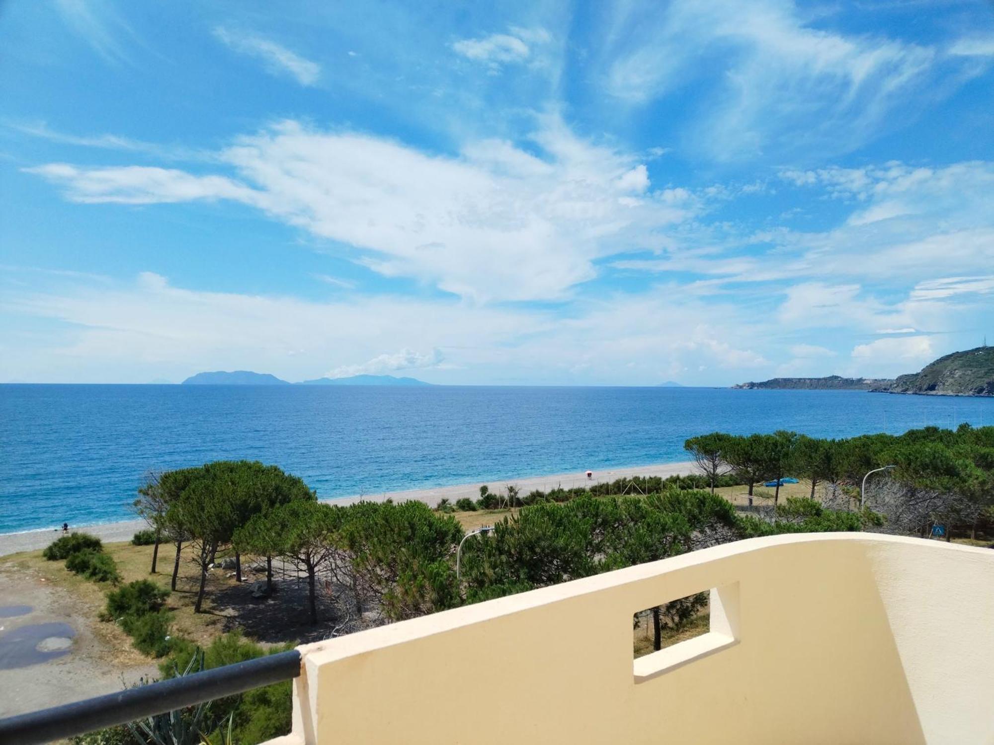 Poseidon Bay Residence Милаццо Экстерьер фото